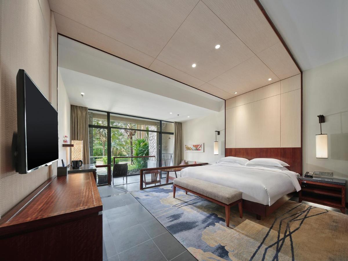 Hilton Sanya Yalong Bay Resort & Spa Екстер'єр фото