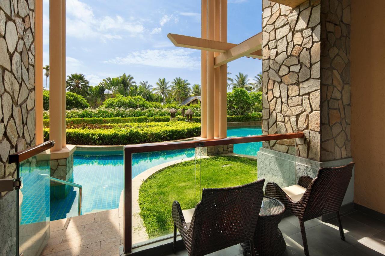 Hilton Sanya Yalong Bay Resort & Spa Екстер'єр фото