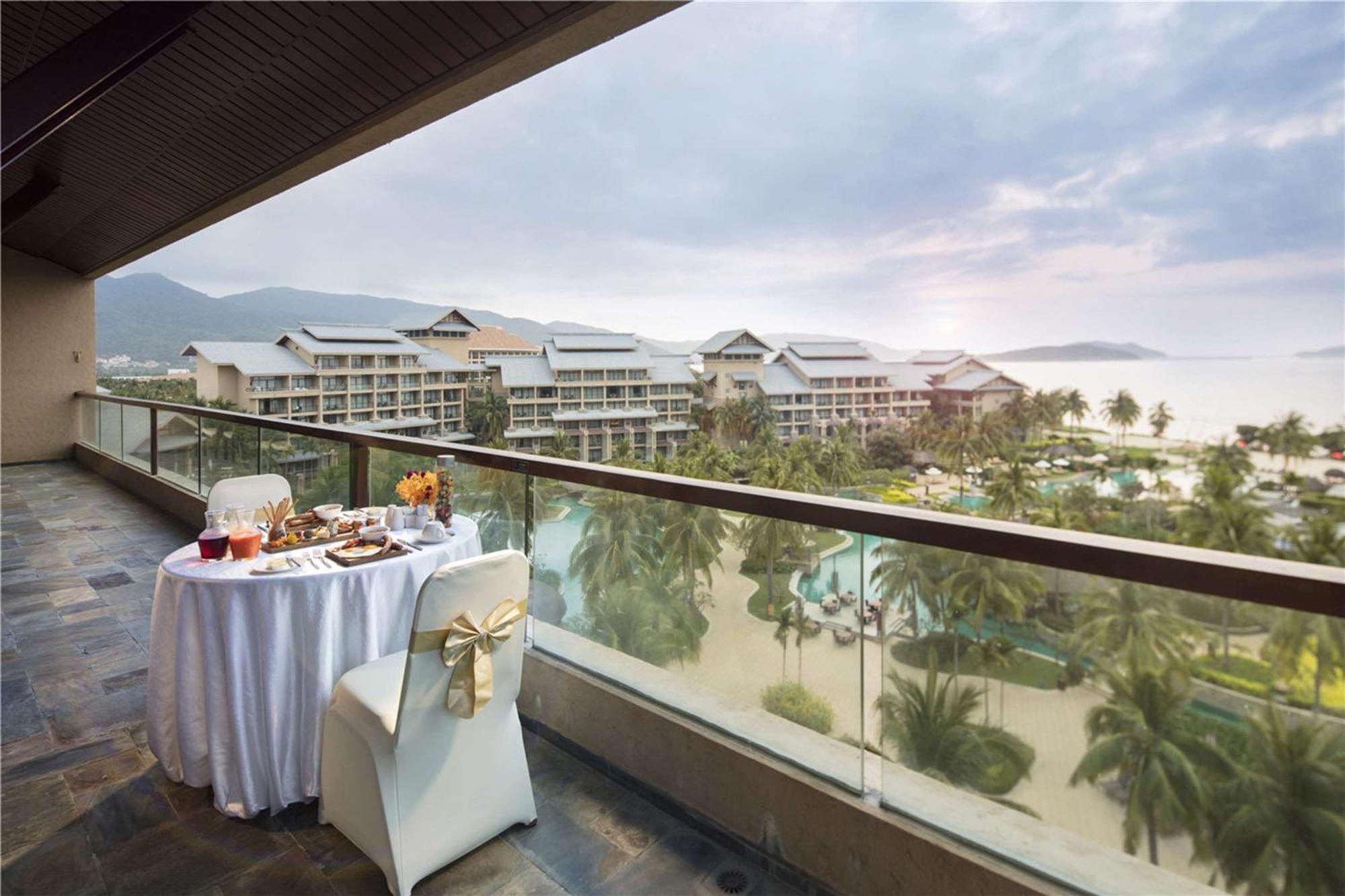 Hilton Sanya Yalong Bay Resort & Spa Екстер'єр фото